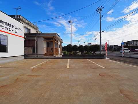株式会社カシータ 店舗外観・駐車場