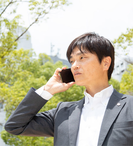 中正司法書士事務所 代表 中正 秀和（外出先での電話対応）
